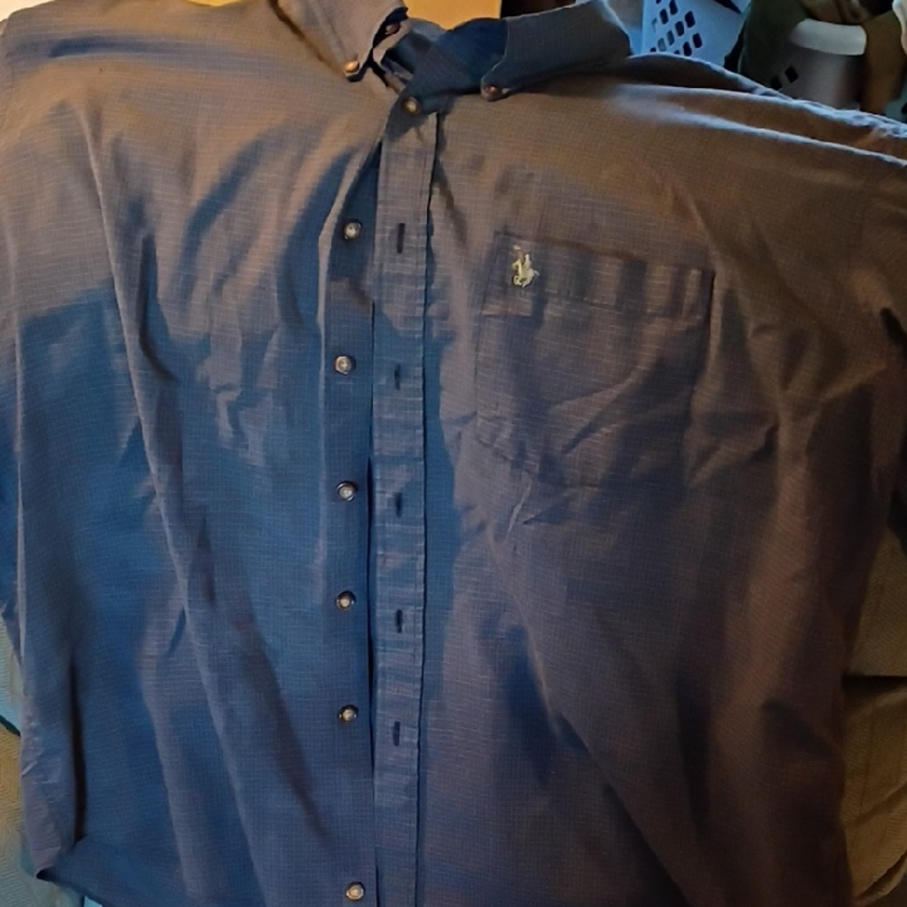 Men's Classic Button-Down Shirt in Navy with Chest Pocket
